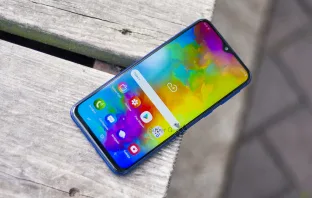 Обзор Samsung Galaxy M20