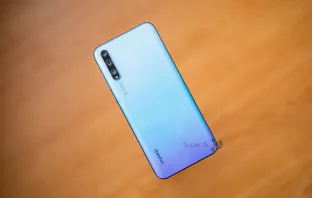 Обзор Huawei Y8p
