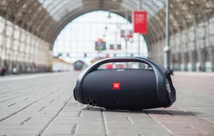 Обзор JBL Boombox 2 колонка с очень мощным звуком