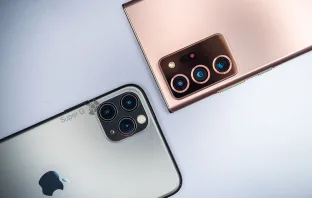 Камеры Samsung Note 20 Ultra против iPhone 11 Pro Max