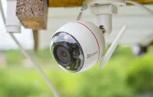Обзор камеры для наружного наблюдения Комплект EZVIZ C3W Pro