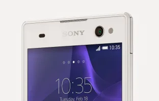 Sony Xperia C3: создан для селфи