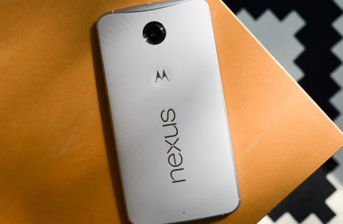 С небес на землю: Google откатывает Nexus 6 на Android 7.0