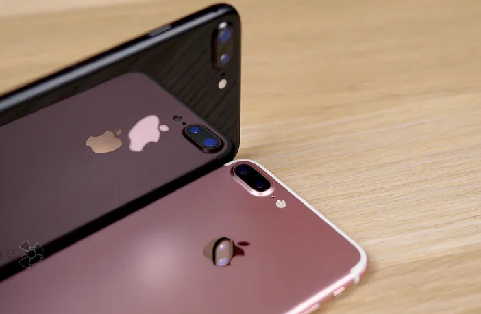 Чем отличается iPhone 8 Plus от iPhone 7 Plus? Обзор-сравнение смартфонов