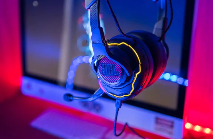 Обзор игровых гарнитур JBL Quantum One, 300 и 600