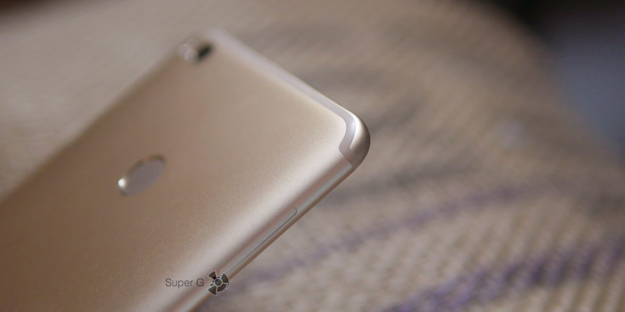 Полоски антенн у Xiaomi Mi Max 2 как в iPhone 7