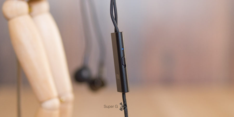Переключатель шумоподавления в наушниках Xiaomi Mi ANC & Type-C In-Ear Earphones