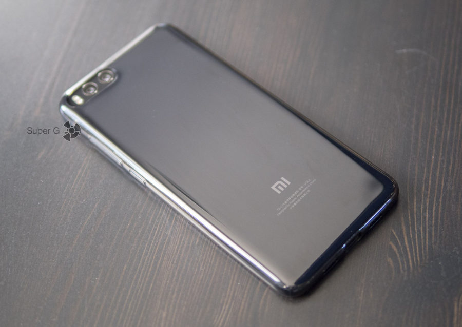 Xiaomi Mi Note 3 в чехле (из комплекта)