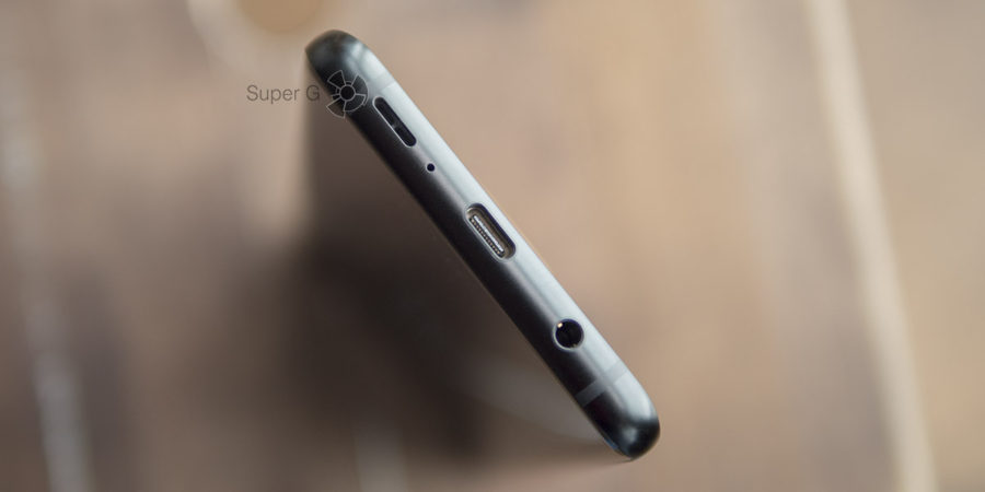 Динамик, порт USB C, аудиовыход в 3,5 мм есть в Samsung Galaxy S9 Plus