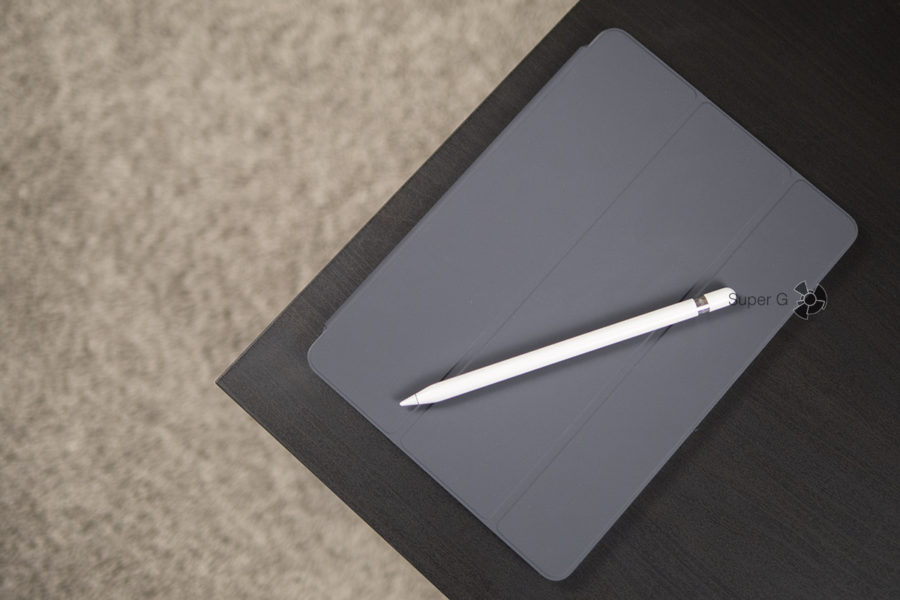 Аксессуары для iPad 2018 - Smart Cover и Apple Pencil