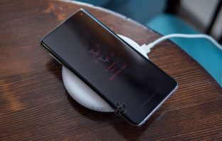 Обзор беспроводной зарядки Xiaomi Mi Wireless Charger 20 Вт