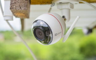 Обзор камеры для наружного наблюдения Комплект EZVIZ C3W Pro