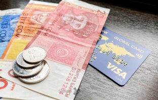 Как открыть банковскую карту в Киргизии — личный опыт