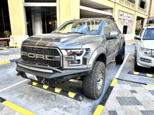 Автомобили Дубая — Ford raptor