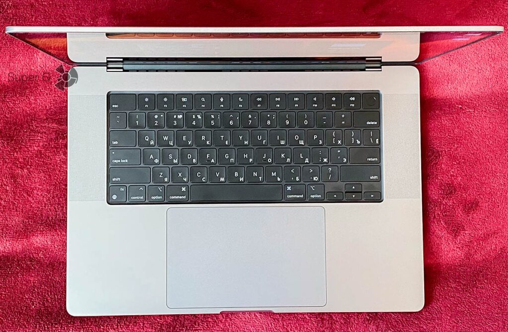 Обзор и тесты MacBook Pro 16 M1 Pro 2023